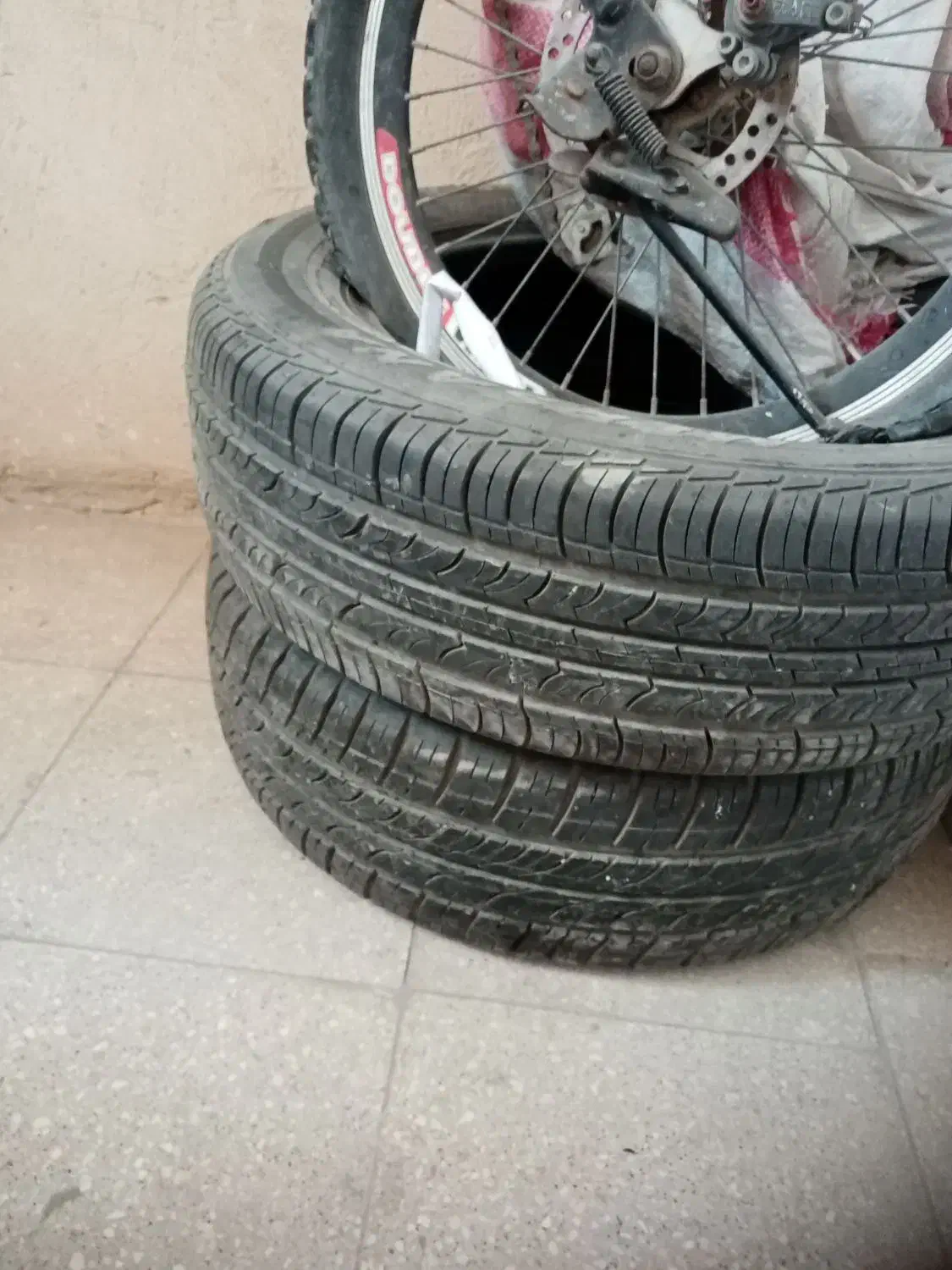 2عدد لاستیک دنا 50 درصد با 1عدد دوچرخه|دوچرخه، اسکیت، اسکوتر|پاکدشت, پاکدشت (مامازند)|دیوار