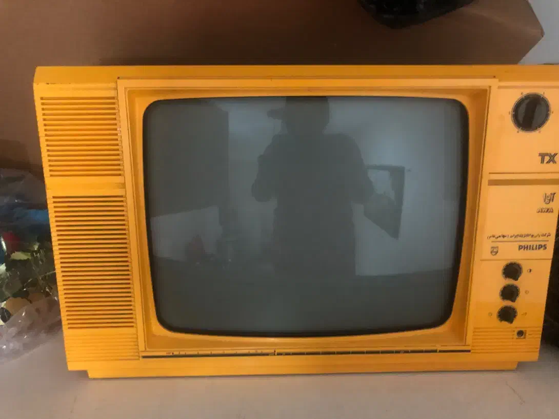 تلویزیون۱۴اینچ فلیپس اوا|تلویزیون و پروژکتور|کرج, گلشهر|دیوار