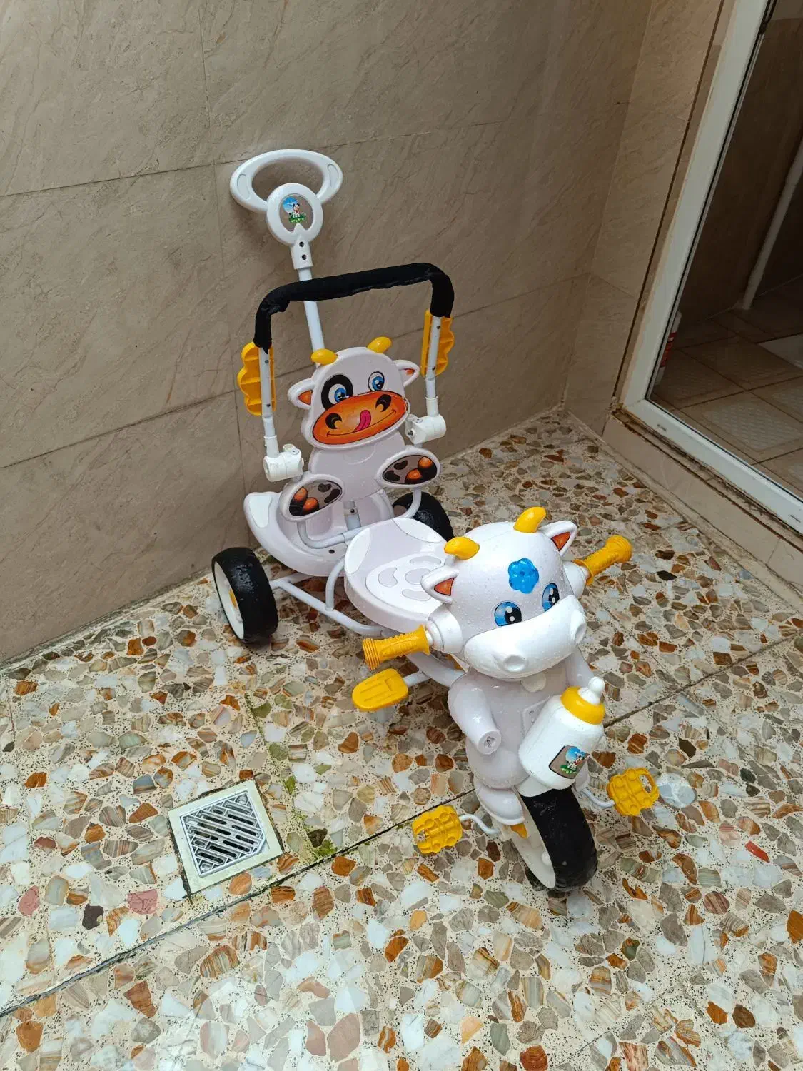 سه چرخه|دوچرخه، اسکیت، اسکوتر|رشت, حومه رشت|دیوار