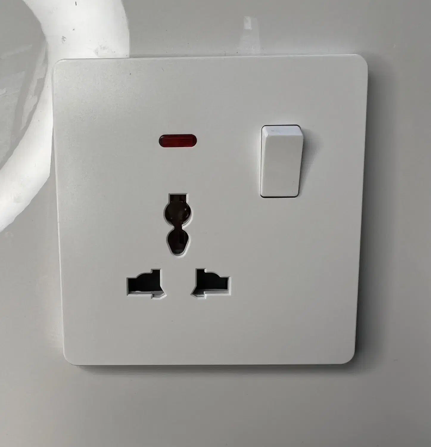 کلید و پریز سبک اروپایی|مصالح و تجهیزات ساختمان|تهران, مرزداران|دیوار