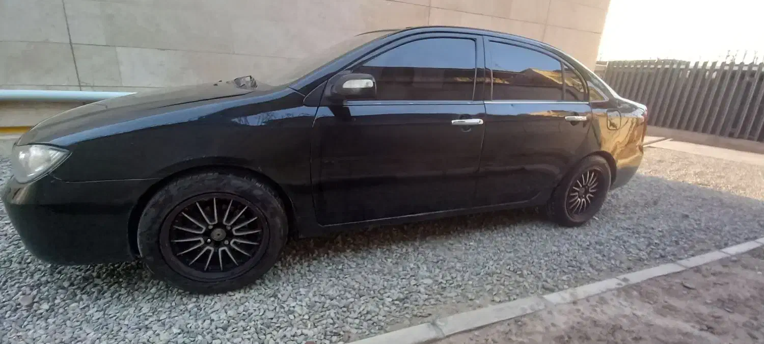 لیفان۶۲۰ ۱۸۰۰ ۹۲|خودرو سواری و وانت|تهران, شهرک چیتگر|دیوار