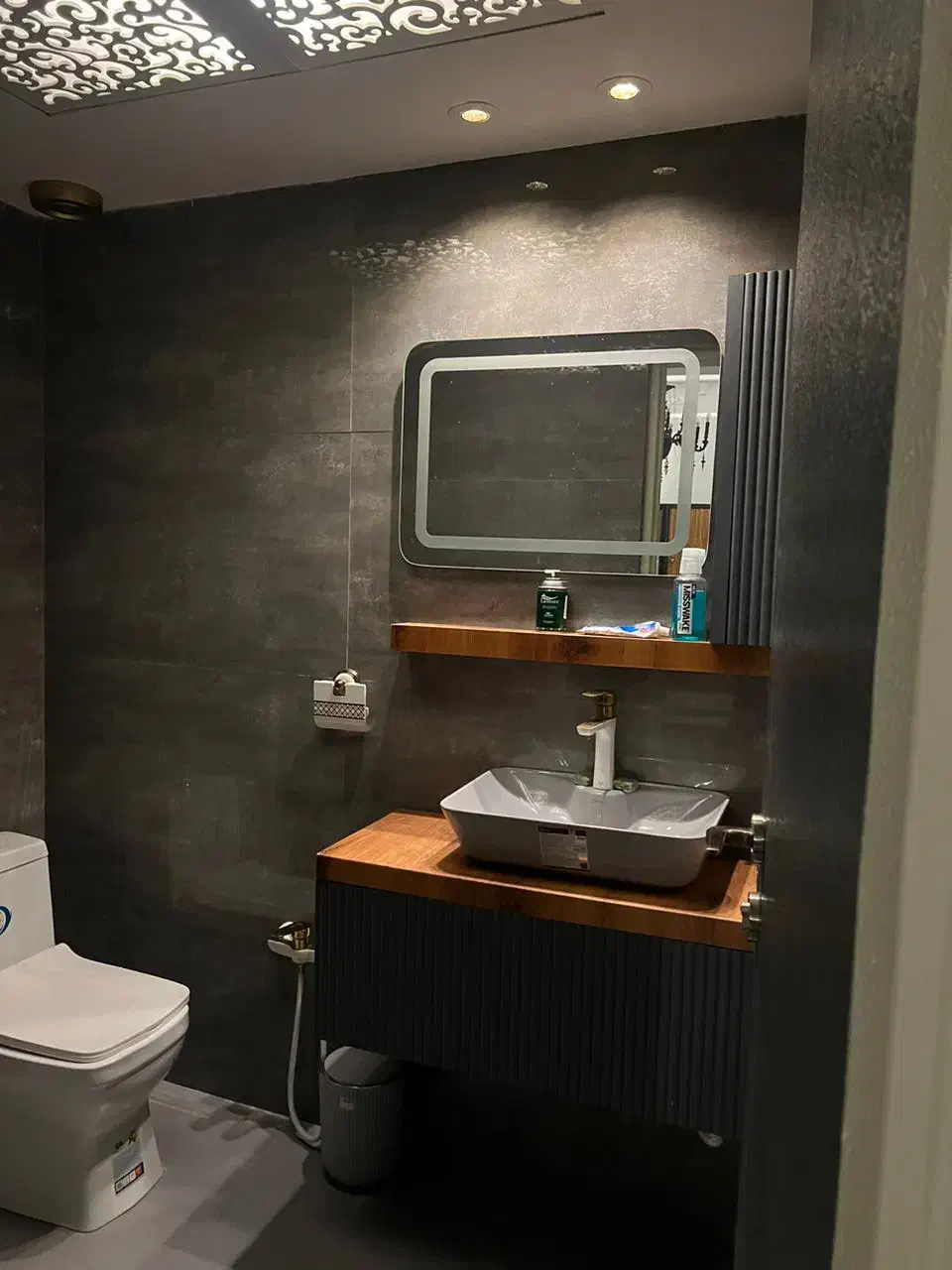 اجاره واحد و‌ ویلا در غرب|اجارهٔ کوتاه‌مدت ویلا و باغ|تهران, تهرانپارس جنوبی|دیوار