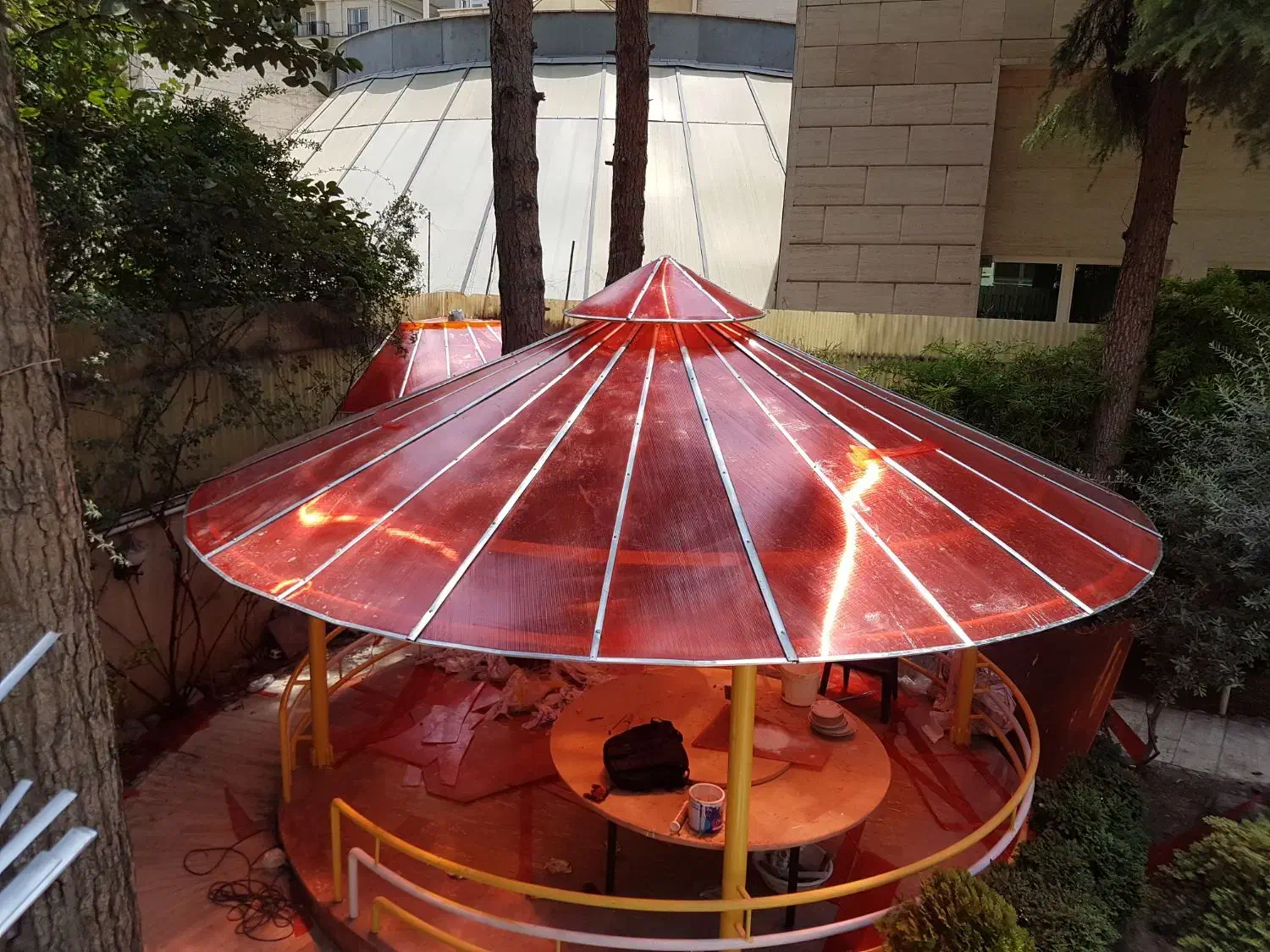 طراحی و اجرا سقف شیروانی ، جوشکاری ، نصب حلب|خدمات پیشه و مهارت|رشت, حومه رشت|دیوار