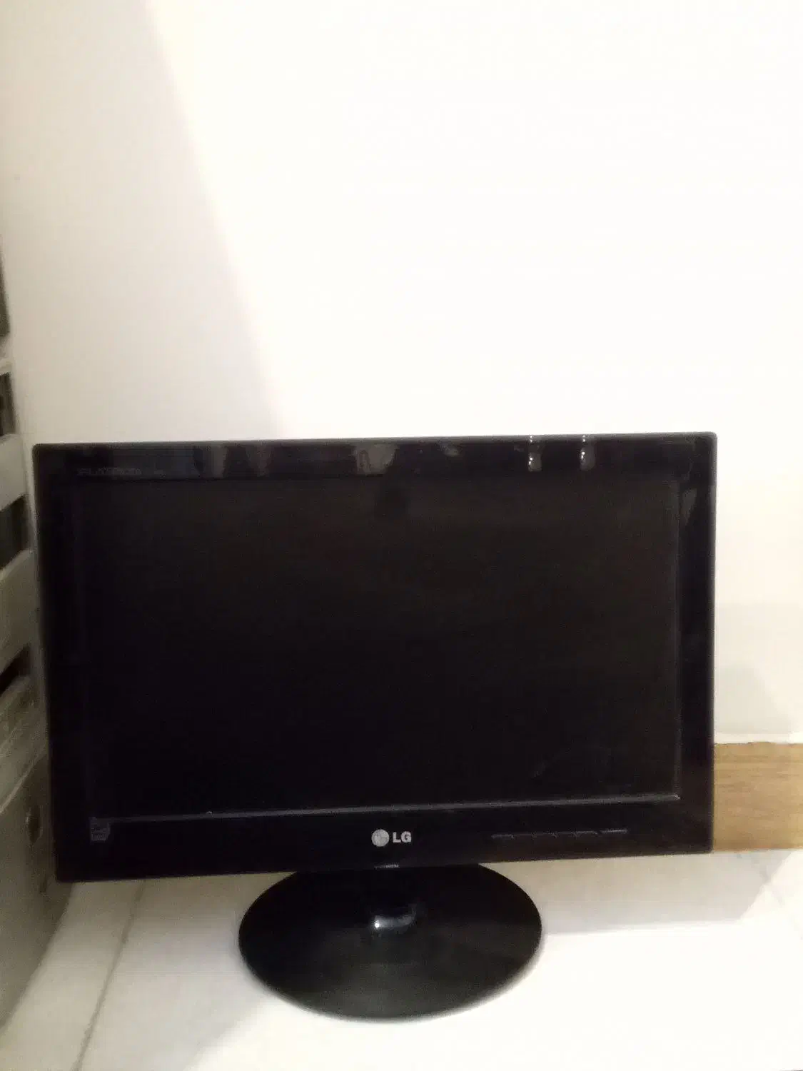 ۴ عدد مانیتور ال جی اصلی|قطعات و لوازم جانبی رایانه|کرج, فاز ۳ گوهردشت|دیوار