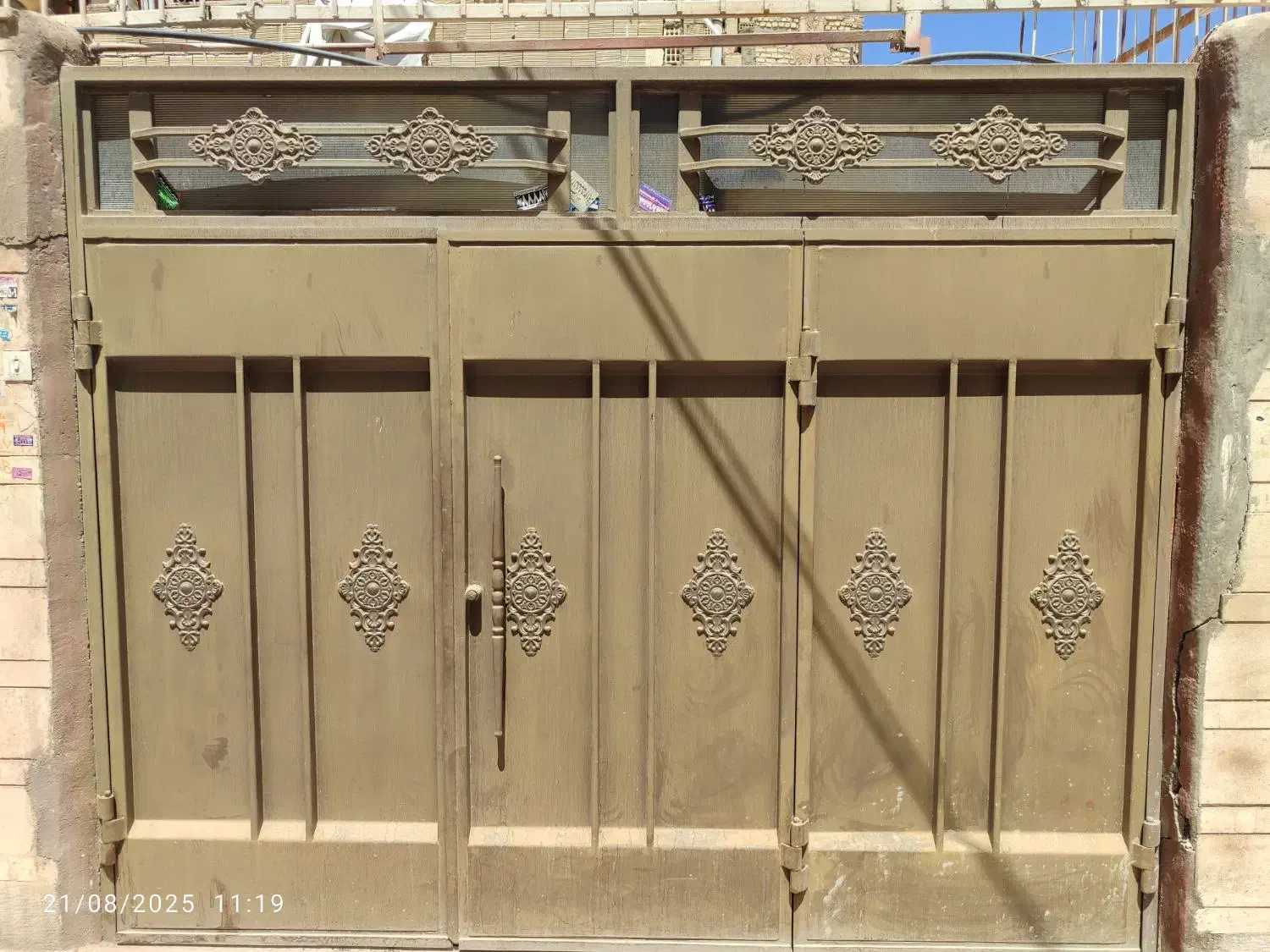 درب حیاطی ۲/۵×۳ کاملا سالم|مصالح و تجهیزات ساختمان|اصفهان, دشتستان|دیوار