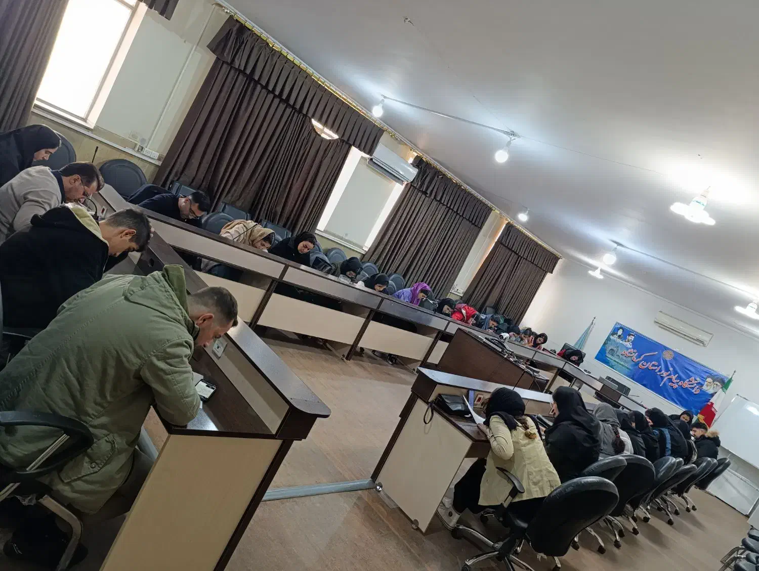 ثبت نام(مهلت آخر)دوره تکنسین آزمایشگاه در سنقر|خدمات آموزشی|سنقر, |دیوار