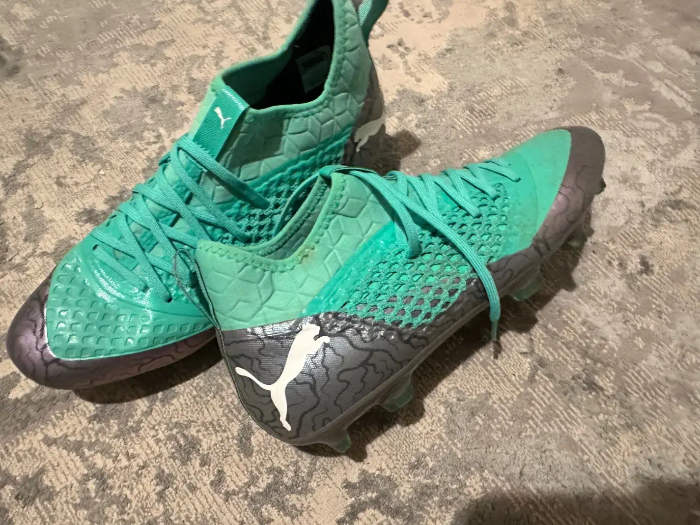 کفش فوتبال پوما اصل|کیف، کفش، کمربند|تهران, سعادت‌آباد|دیوار