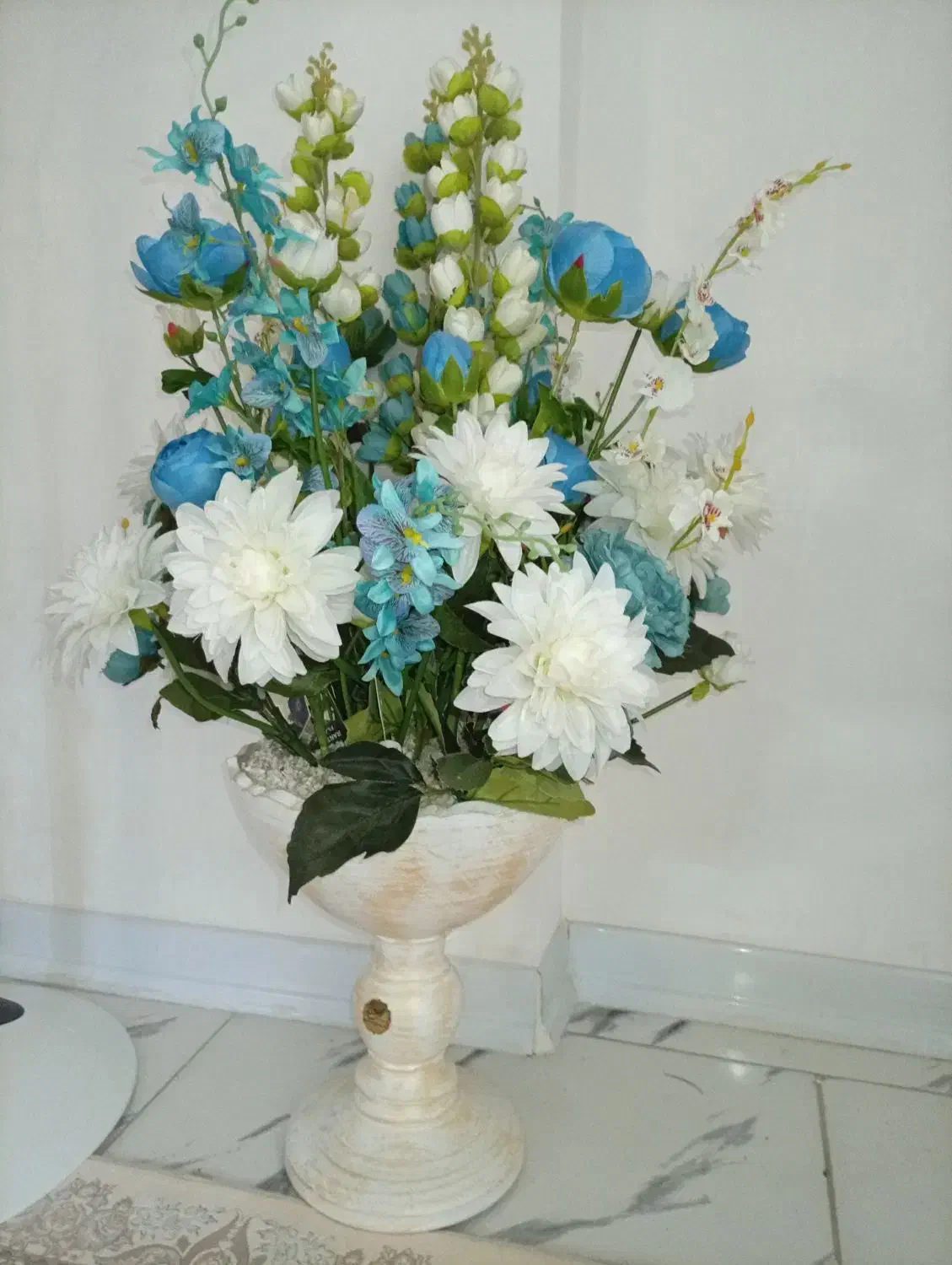 گلدان با گل مصنوعی|گل مصنوعی|فلاورجان, |دیوار