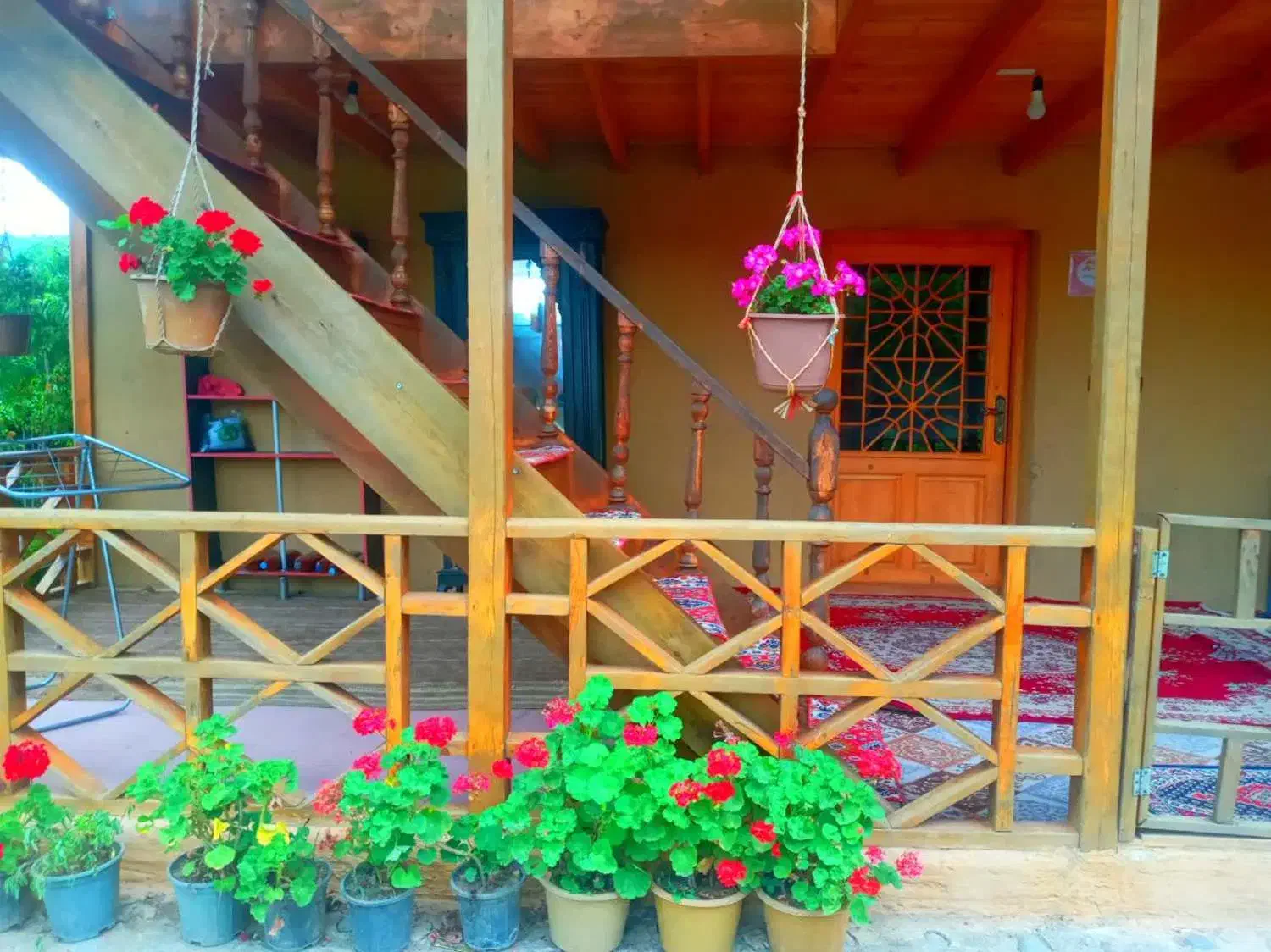 اجاره ویلا باغ سنتی مشرف به کوه و جنگل|اجارهٔ کوتاه‌مدت ویلا و باغ|ماکلوان, |دیوار