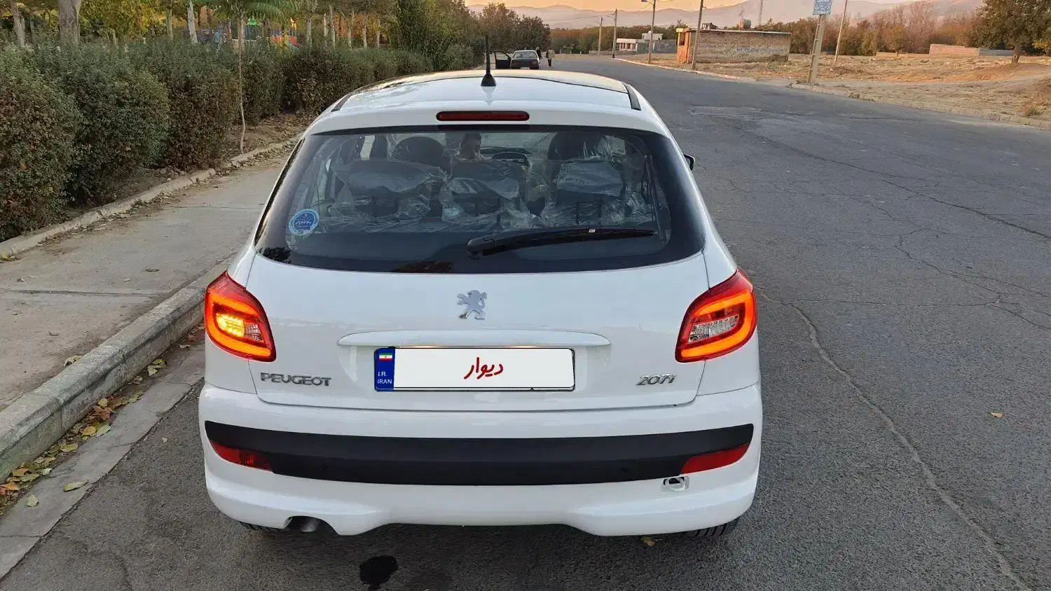 پژو 207 پاناروما مدل 1404|خودرو سواری و وانت|تویسرکان, |دیوار