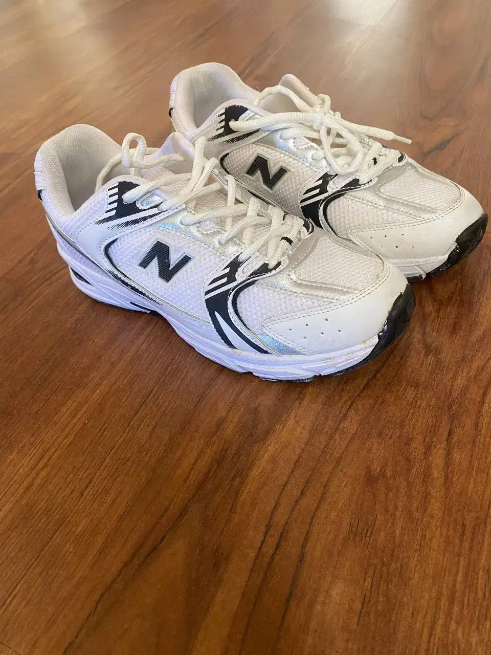 کفش نیو بالانس سفید|کیف، کفش، کمربند|ساری, |دیوار