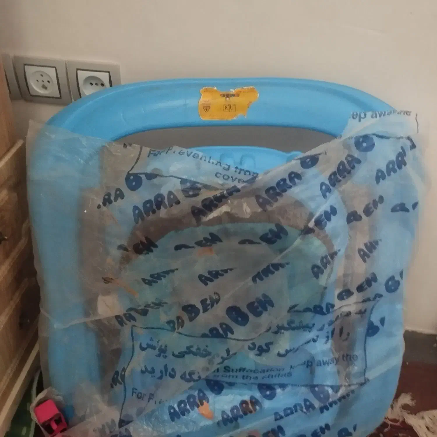 روروک خیلی تمیز زیاد استفاده نشده|کالسکه و لوازم جانبی|سبزوار, قلعه‌نو دهزار|دیوار