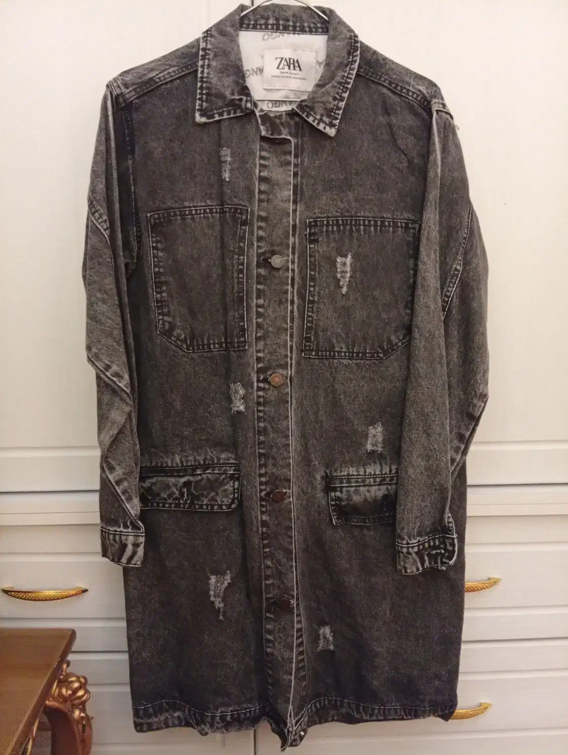 مانتو لی کاملا نو|لباس|قم, ولیعصر|دیوار