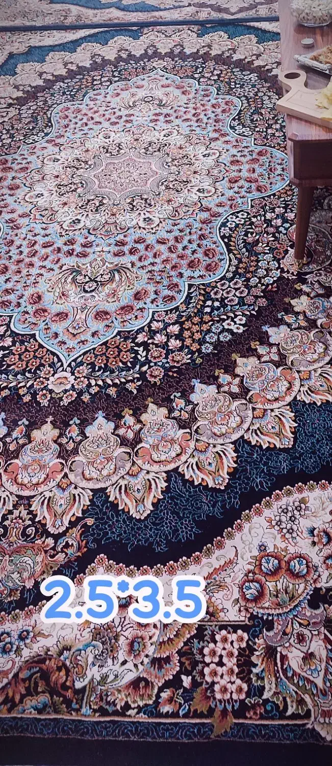 فرش ماشینی دستباف گونه|فرش|شاهین‌شهر, مسکن مهر|دیوار