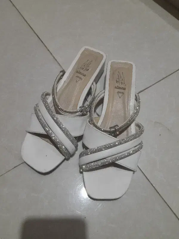 کفش|کیف، کفش، کمربند|کوهدشت, |دیوار