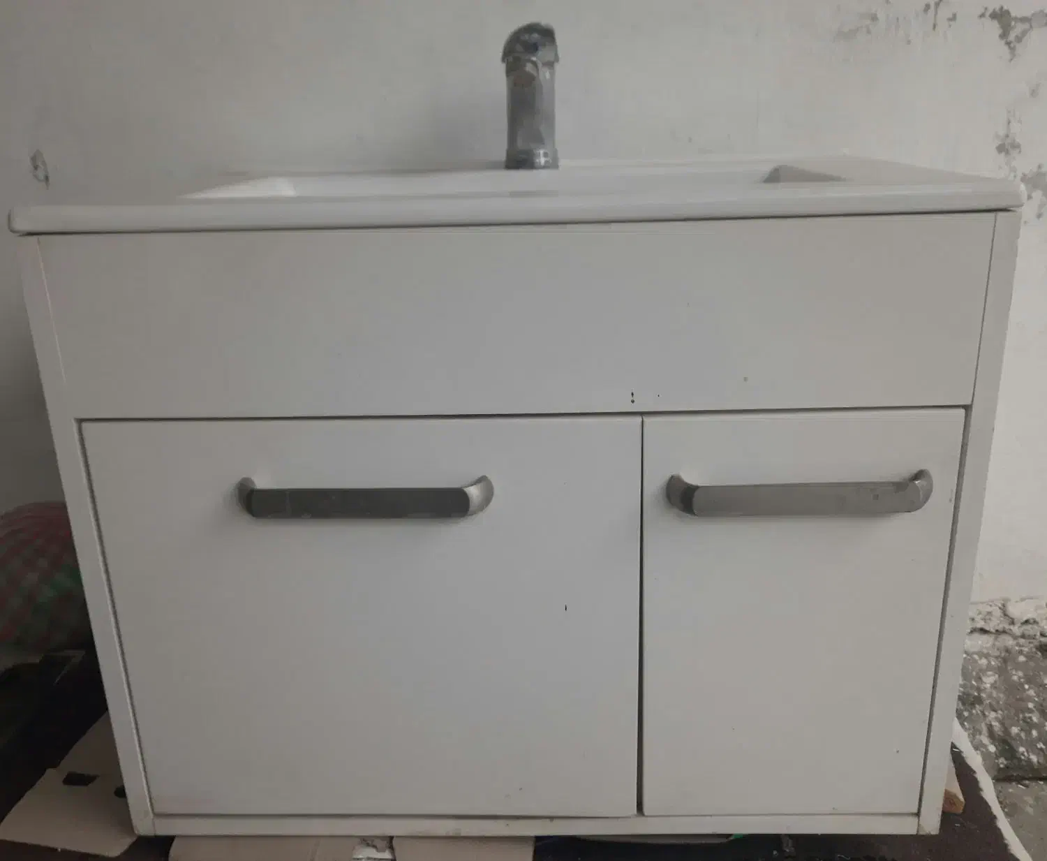 روشویی همراه با باکس ضد آب|لوازم سرویس بهداشتی|محمودآباد, |دیوار