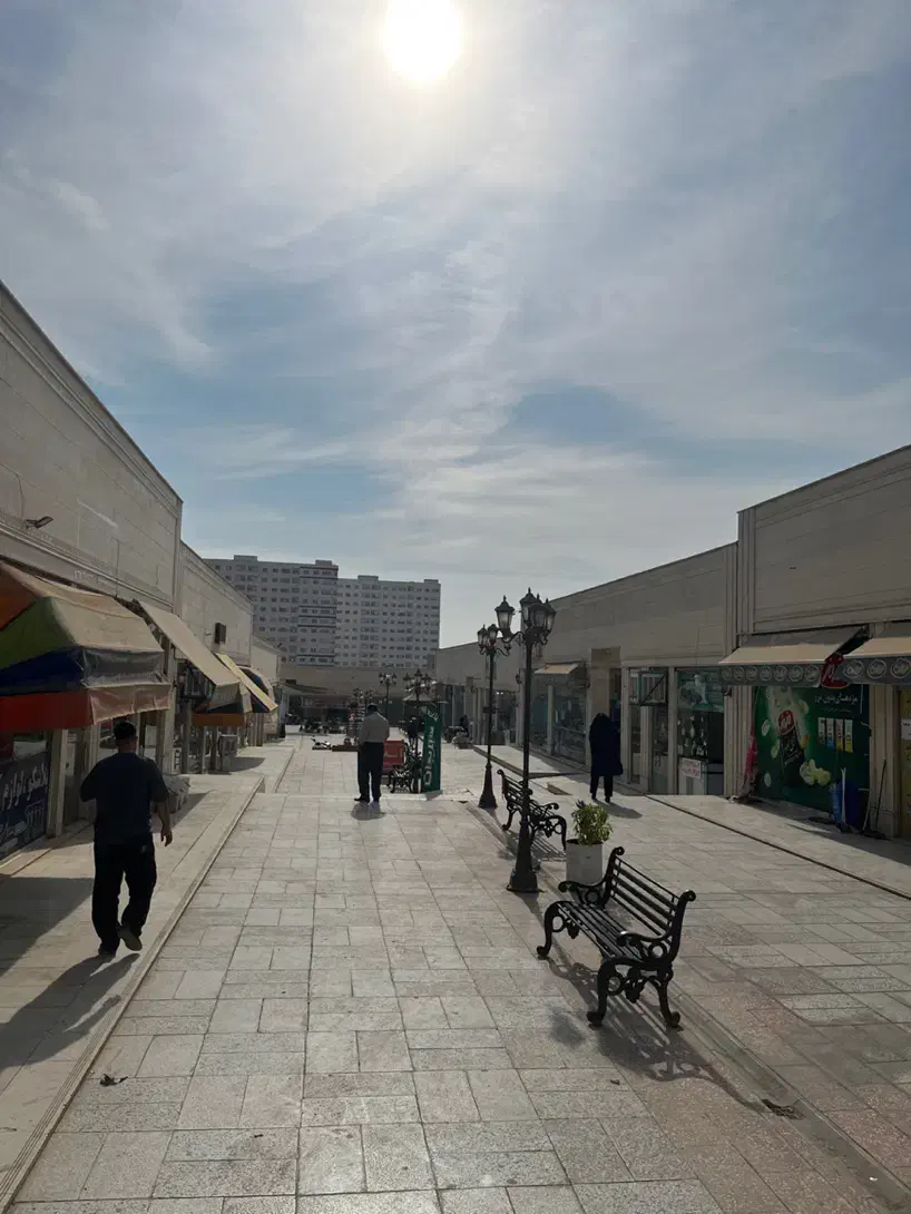 فروش،رهن و اجاره مغازه تجاری فاز ۴/ موقعیت عالی|فروش مغازه و غرفه|هشتگرد, شهرک گلها|دیوار