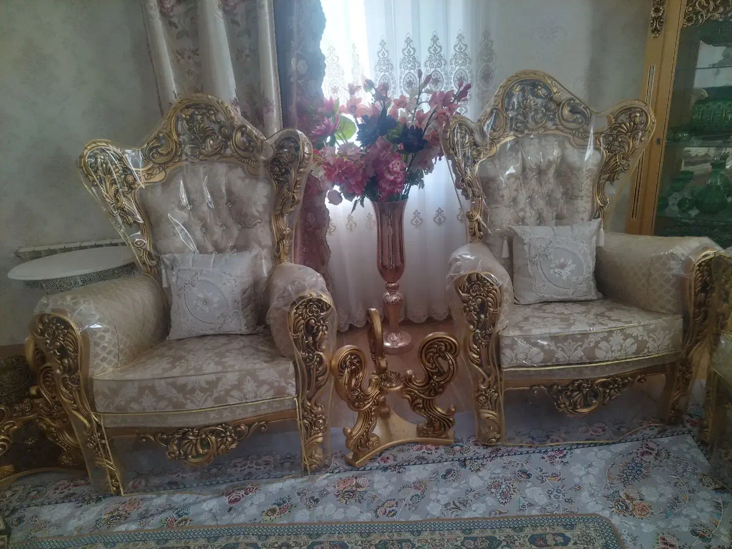 مبل سلطنتی 9نفره|مبلمان خانگی و میز عسلی|محمدیه-قزوین, |دیوار