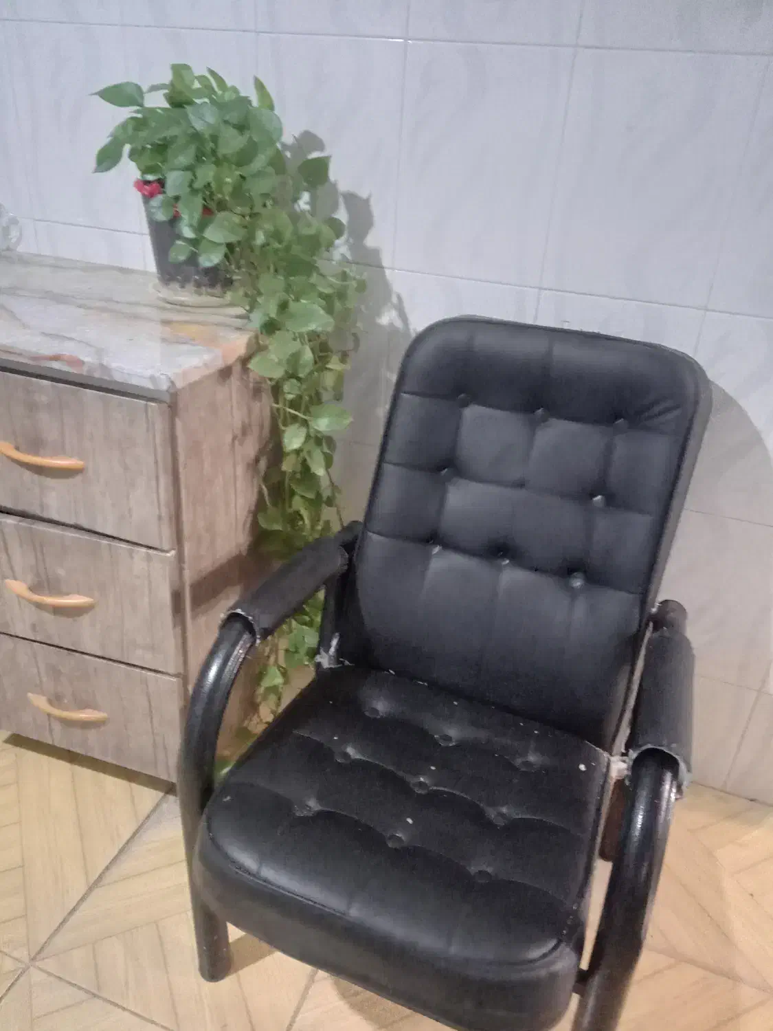 ۶ عدد صندلی اداری انتظار|مبلمان اداری|بجنورد, |دیوار