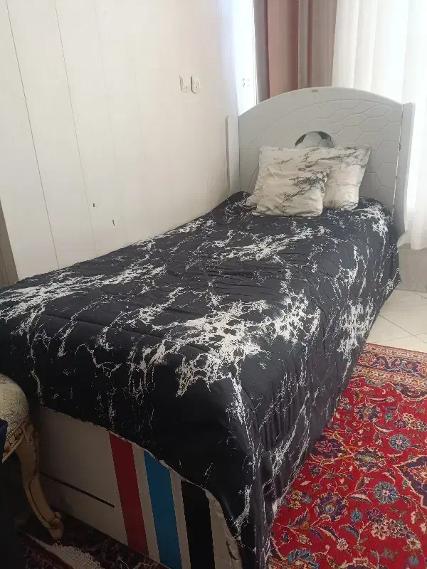 میز تحریر و تخت خواب|تخت و سرویس خواب|بروجرد, |دیوار