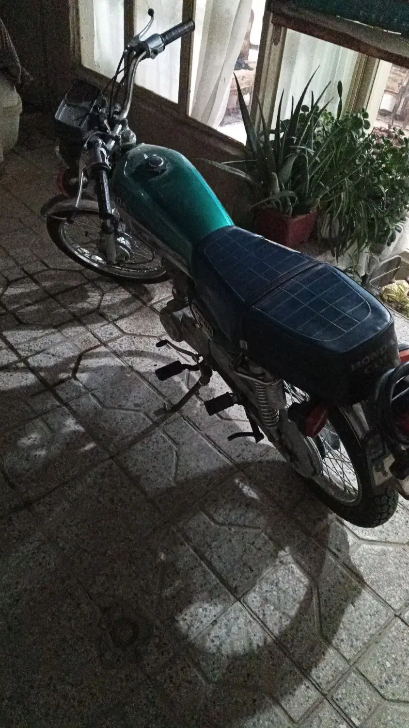 موتور۱۲۵هوندا ۸۵|موتورسیکلت|اصفهان, سودان|دیوار