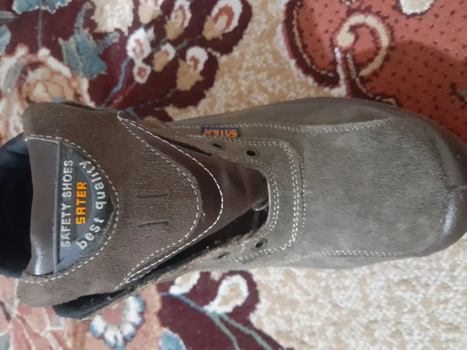 کفش کار|کیف، کفش، کمربند|زابل, |دیوار