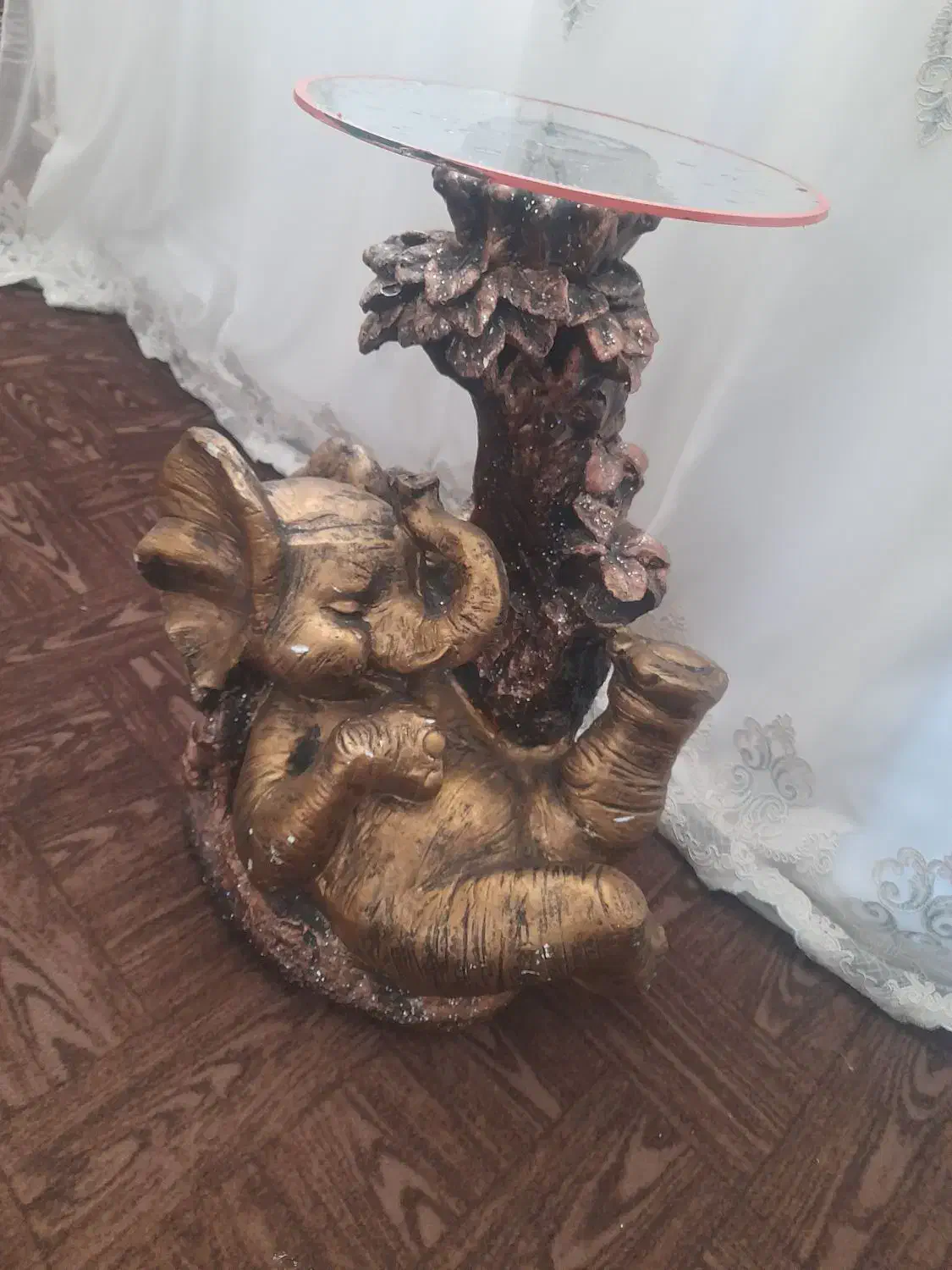 میز تلفن|میز تلفن|اصفهان, چشمه باقرخان|دیوار