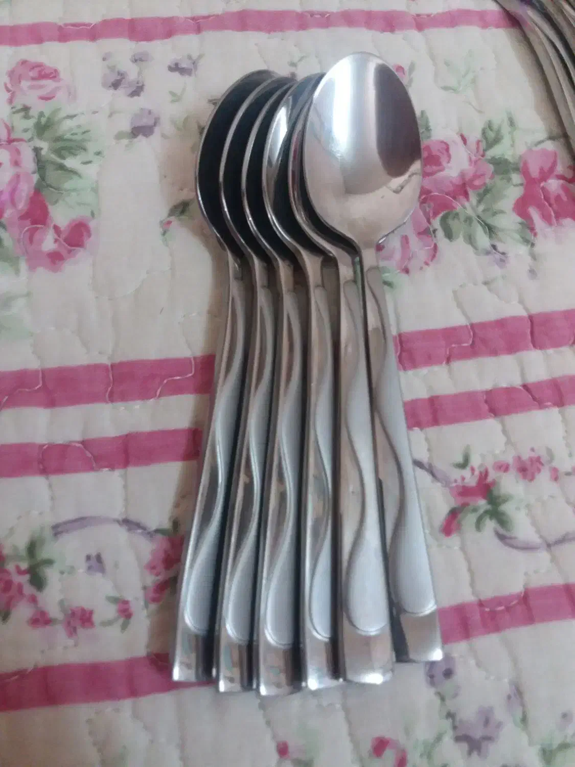 سرویس قاشق و چنگال|ظروف سرو و پذیرایی|کرج, حصارک بالا|دیوار