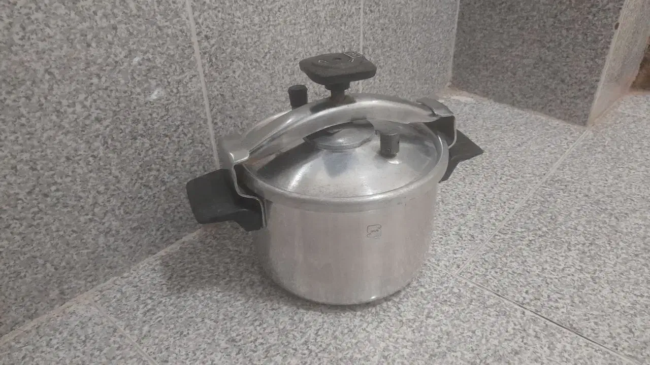 زود پز سالم|ظروف پختوپز|سلماس, |دیوار