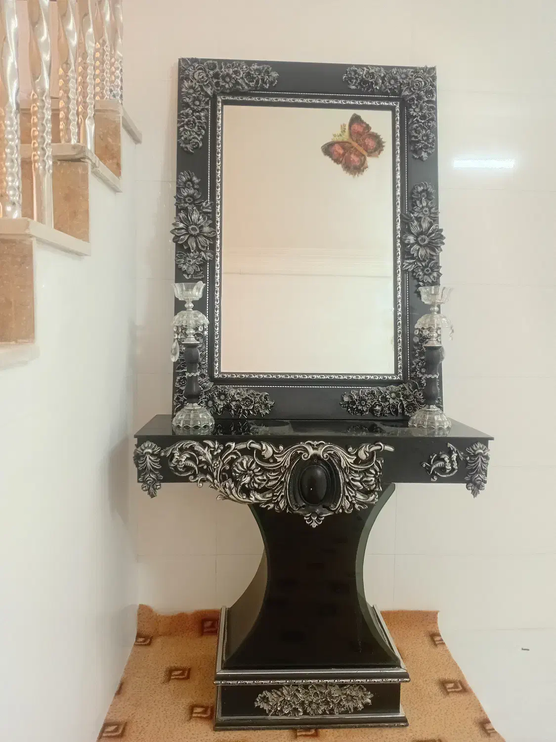 میز و آینه و شمعدان|مبلمان خانگی و میز عسلی|نیشابور, رحمت آباد|دیوار