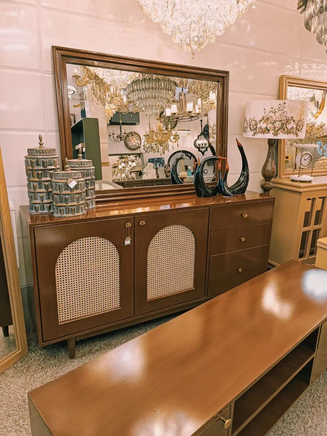 میز تلویزیون مینیمال و کنسول|میز تلویزیون|رشت, استقامت ۱|دیوار