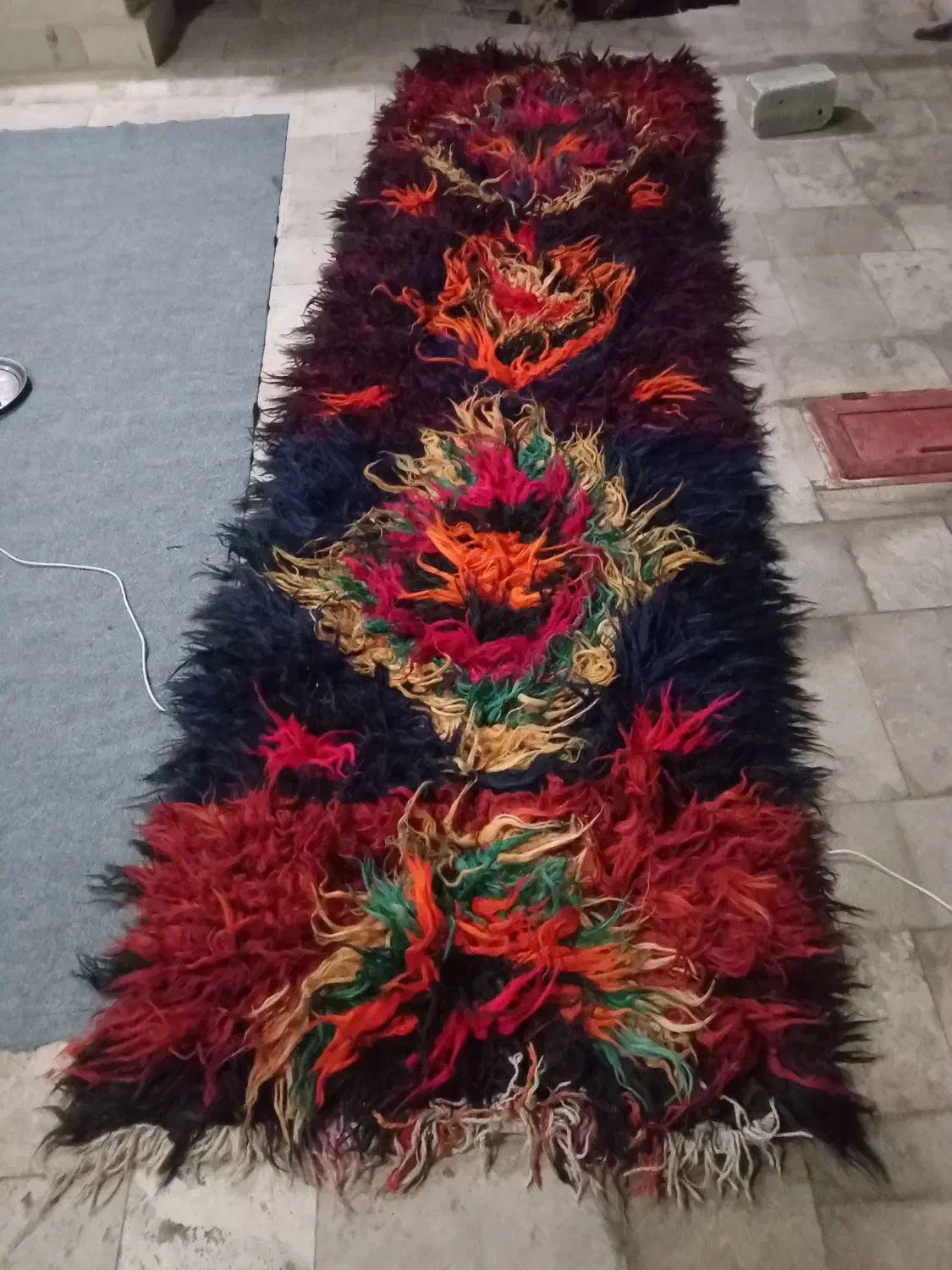 قالی دست باف با قدمت ۳۳ سال|فرش|ماکو, |دیوار