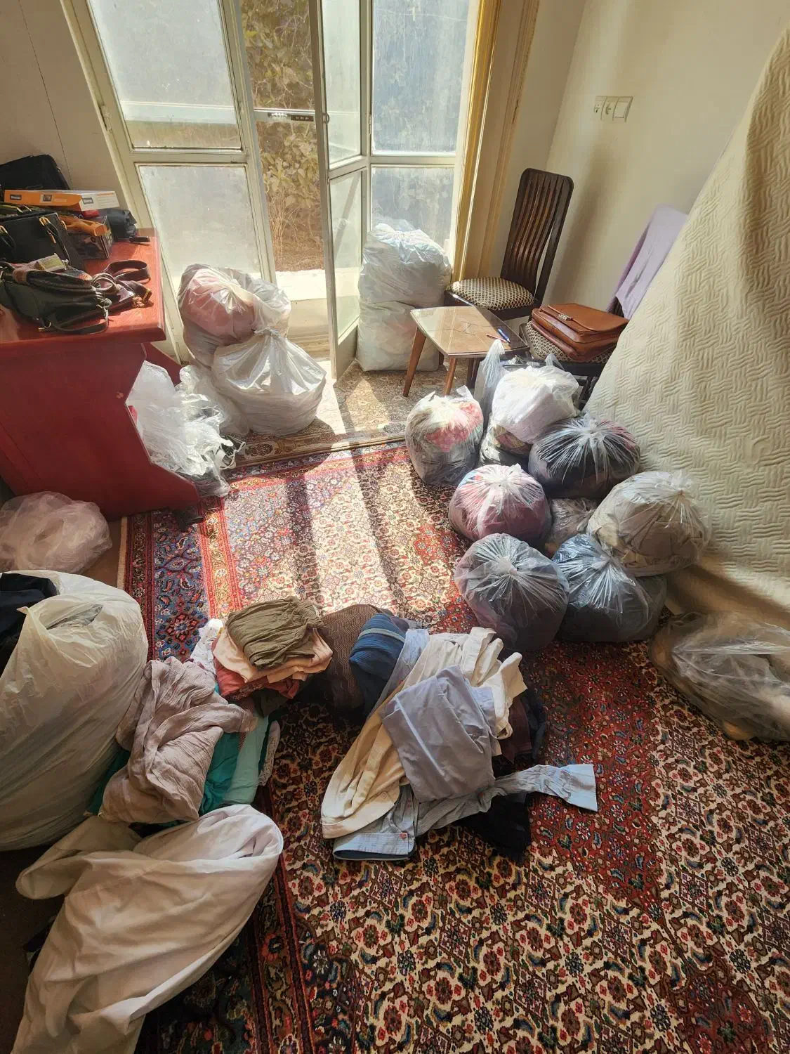 چند دست لباس زنانه در حد نو و دست دوم|لباس|بیرجند, |دیوار