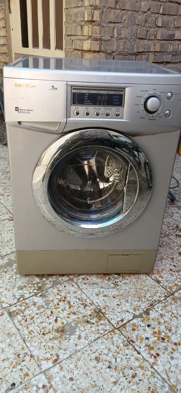 ماشین لباس شویی اسنوا|ماشین لباسشویی و خشک‌کن لباس|سوسنگرد, |دیوار