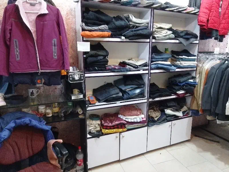 واگذاری پوشاک و کفش ارجینال|کیف، کفش، کمربند|یزد, |دیوار