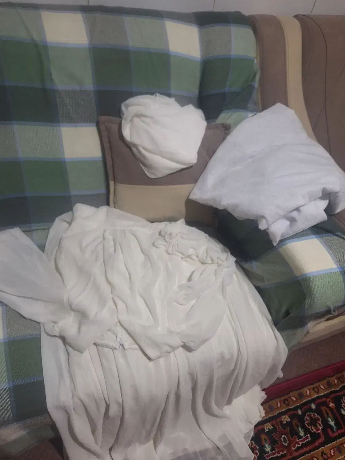 لباس عقد|لباس|اراک, |دیوار