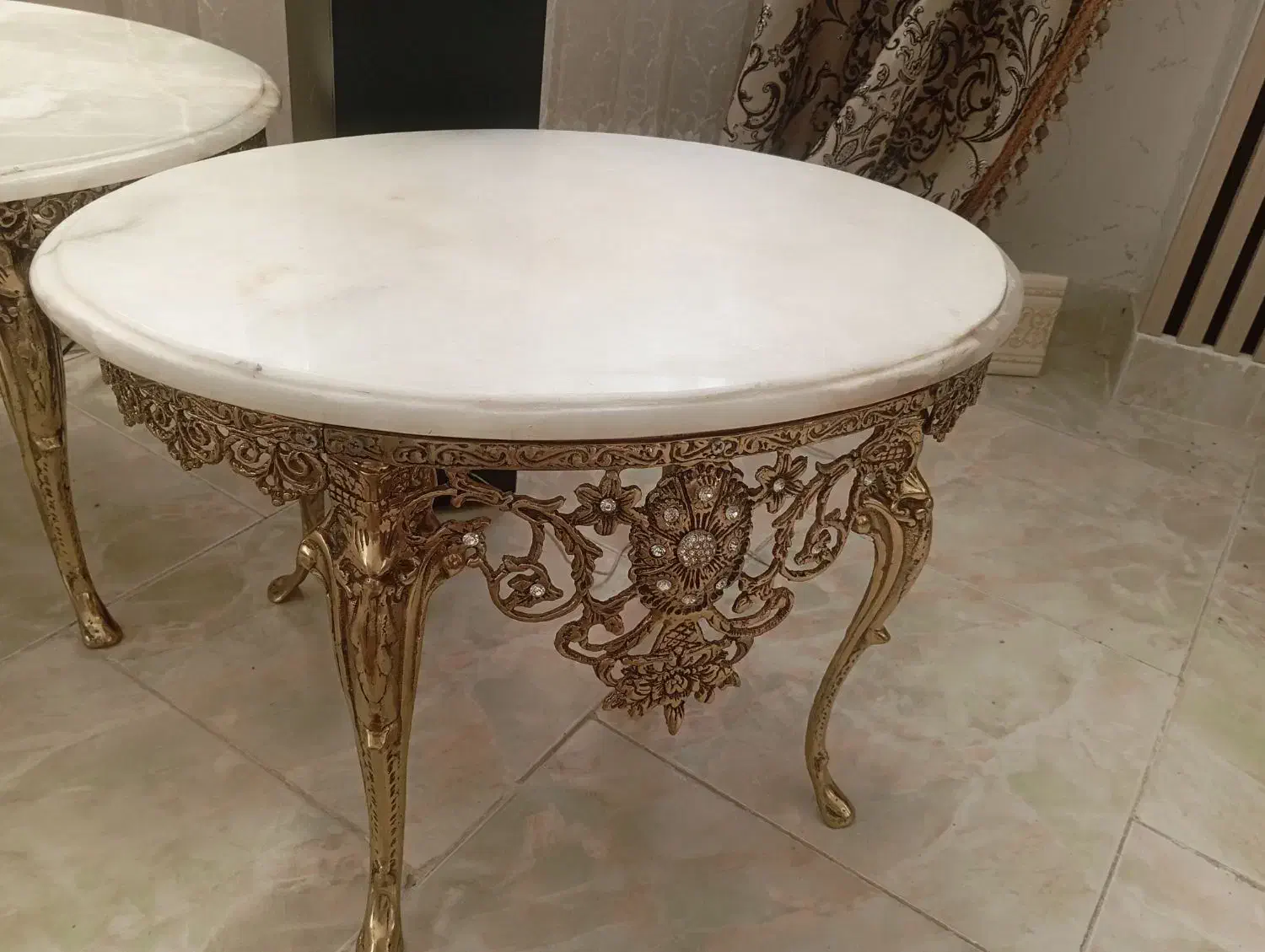 میزجلومبلی برنز|مبلمان خانگی و میز عسلی|ارومیه, |دیوار