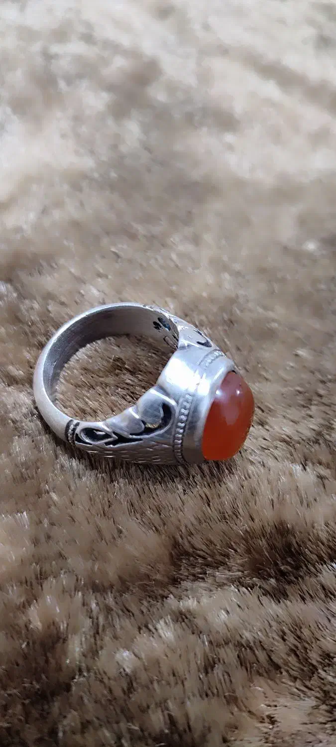 انگشتر نقره|کلکسیون اشیاء عتیقه|زنده رود, |دیوار