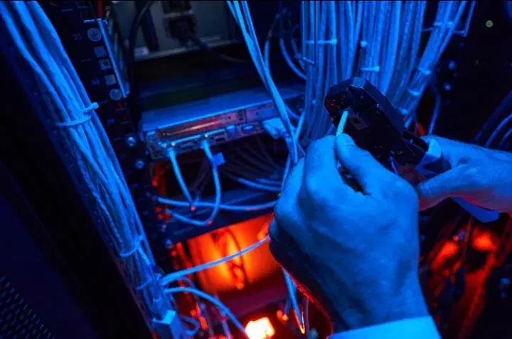 خدمات تخصصی کامپیوتر و شبکه در کرمانشاه|خدمات رایانهای و موبایل|کرمانشاه, |دیوار