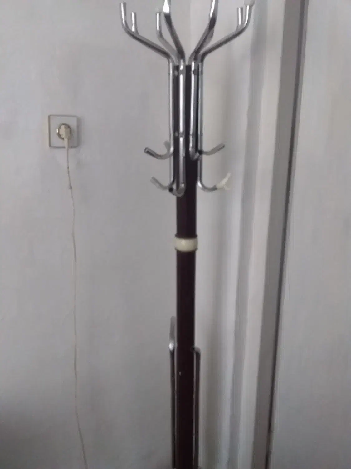 چوب لباسی ایستاده سالم|بندرخت و رخت‌آویز|کرمانشاه, |دیوار