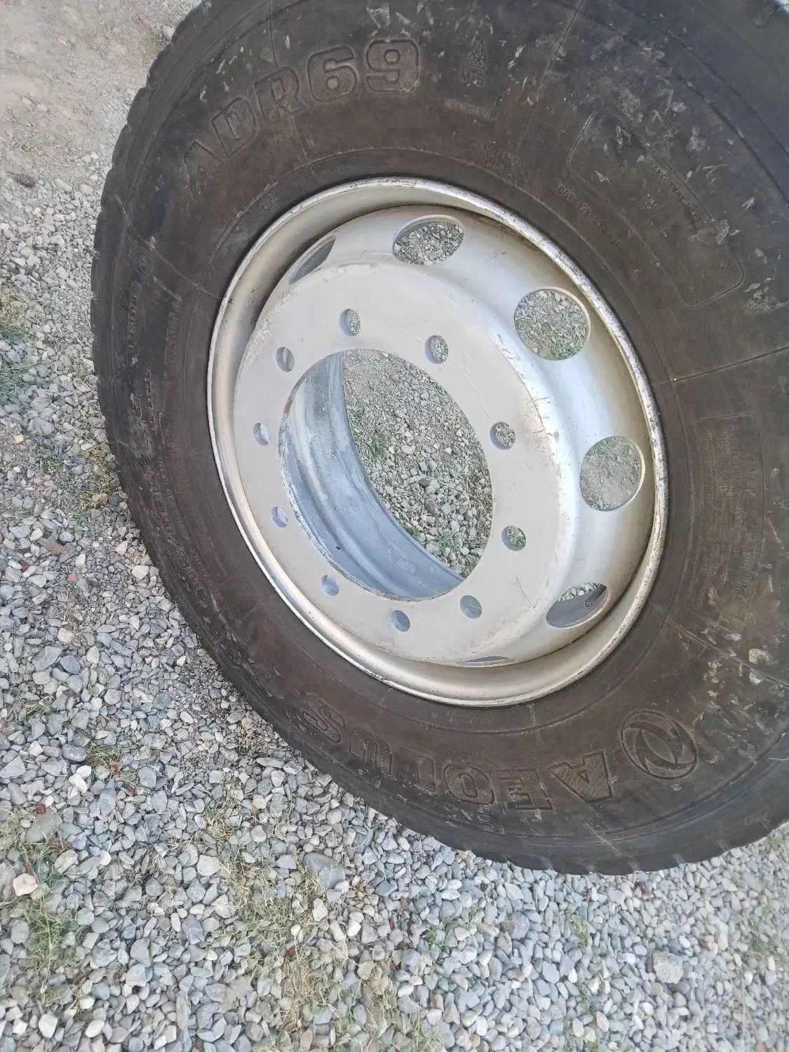 رینگ و لاستیک تریلی|قطعات یدکی و لوازم جانبی|فاریاب, |دیوار