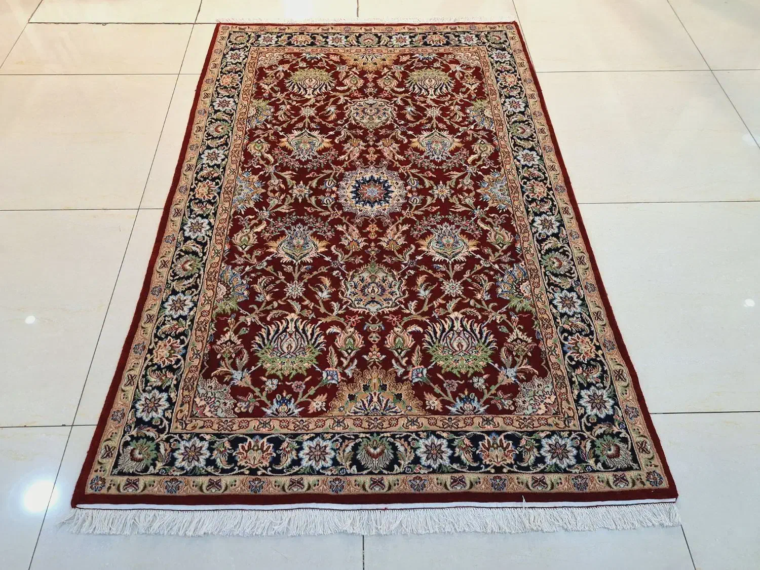 قالیچه ۳.۵متری دستباف نقشه افشان مشهد|فرش|تهران, اکباتان|دیوار