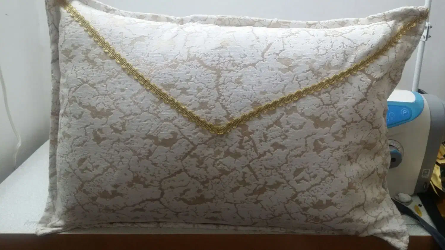 روبالشتی کوسن کناره شاهنشین|رختخواب، بالش، پتو|اهواز, زندوکیلی|دیوار