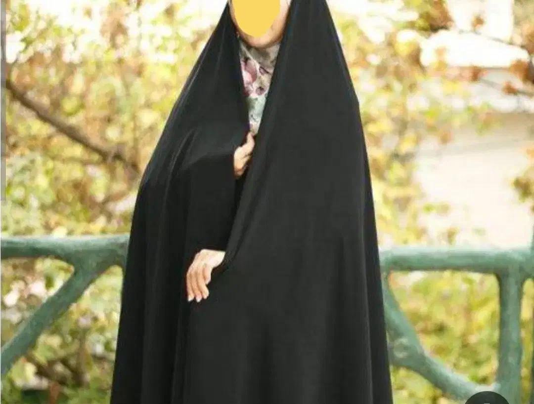 یک چادر مشکی و یه شلوار ورزشی گم کردم سر فلکه|لباس|داراب, |دیوار