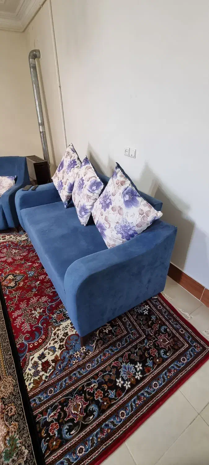 مبل ۷ نفره با کوسن هاش دست دوم|مبلمان خانگی و میز عسلی|بروجرد, |دیوار