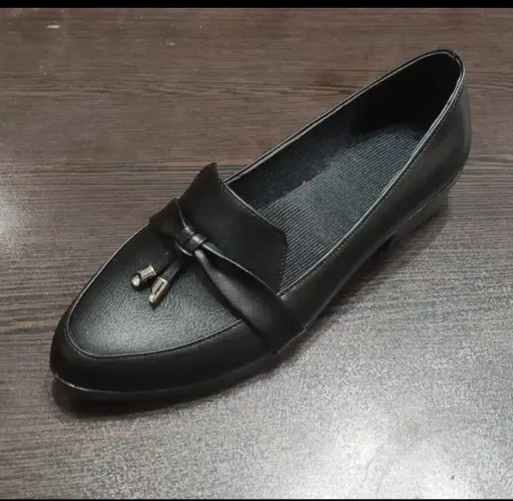 کفش|کیف، کفش، کمربند|بیرجند, |دیوار