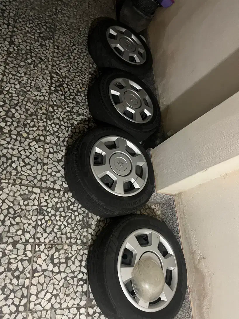 فروش لاستیک ۱۵-۱۸۵ با رینگ فابریک|قطعات یدکی و لوازم جانبی|لنگرود, |دیوار