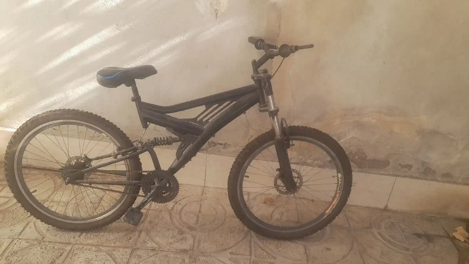 دوچرخه ۲۶|دوچرخه، اسکیت، اسکوتر|سرخه, |دیوار