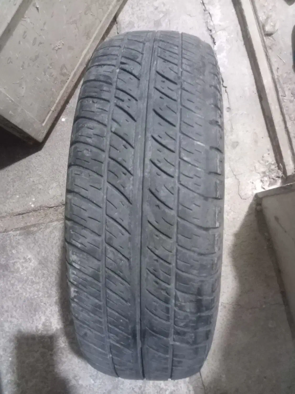 لامپ زاپاس قفل پدالی|قطعات یدکی و لوازم جانبی|اسلامشهر, شهرک قائمیه|دیوار