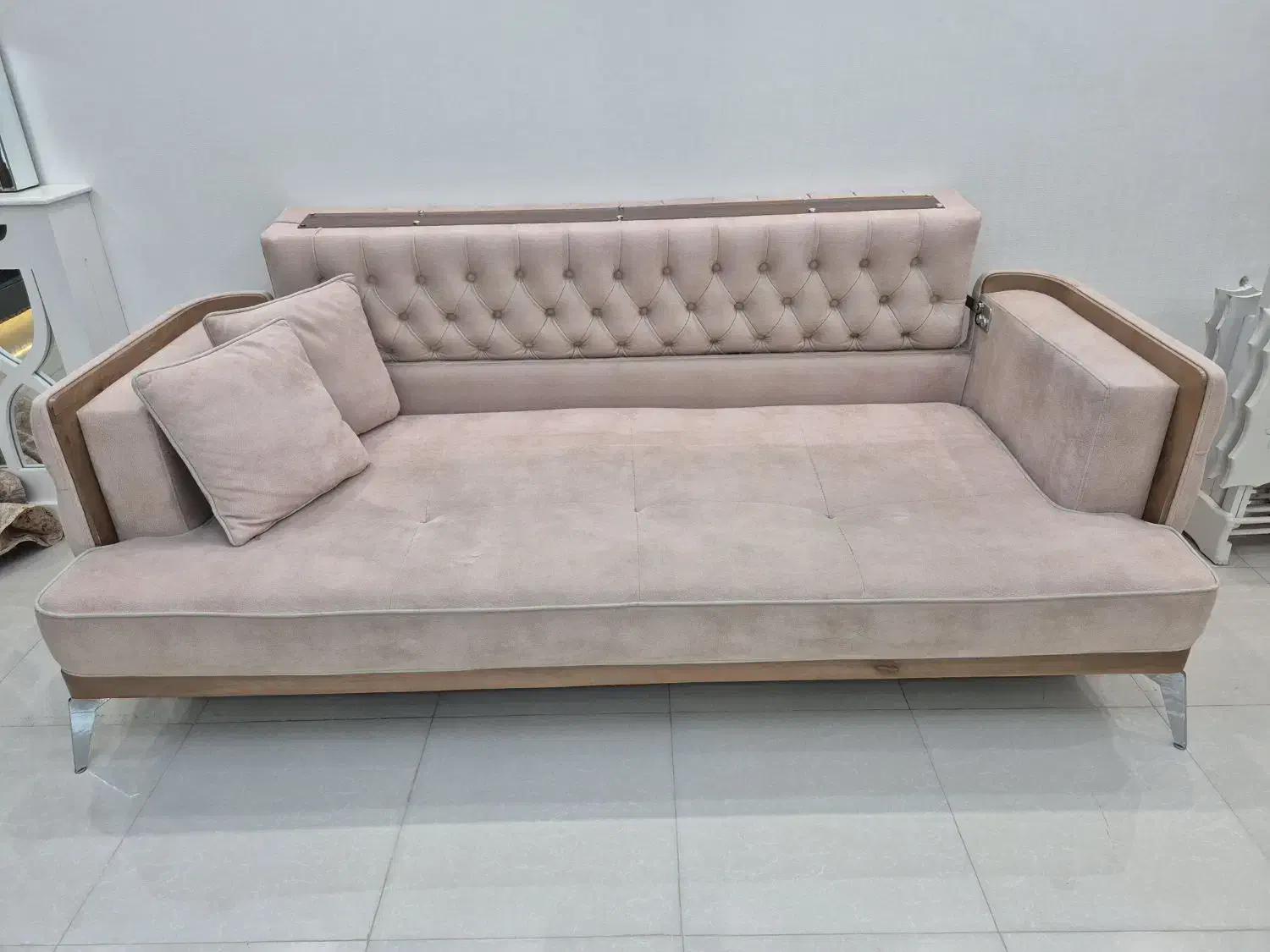 مبل سه نفره (کاناپه)|مبلمان خانگی و میز عسلی|شاهین‌شهر, شهرک میلاد|دیوار